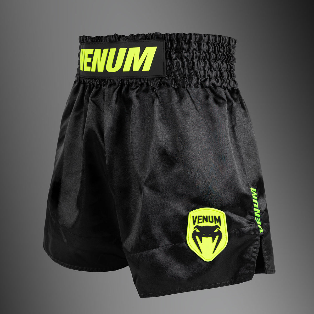 Short de Muay Thai Venum Classic Evo - Noir/Jaune Néon - product-type_Shorts de Muay Thai
