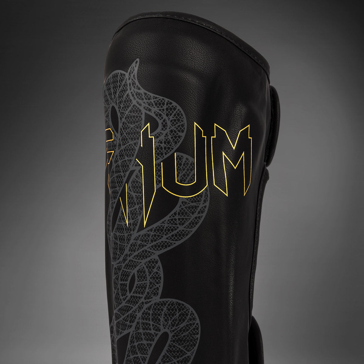 Protège-tibias Venum Serpenti – Noir/Argent/Or - product-type_Protège-tibias