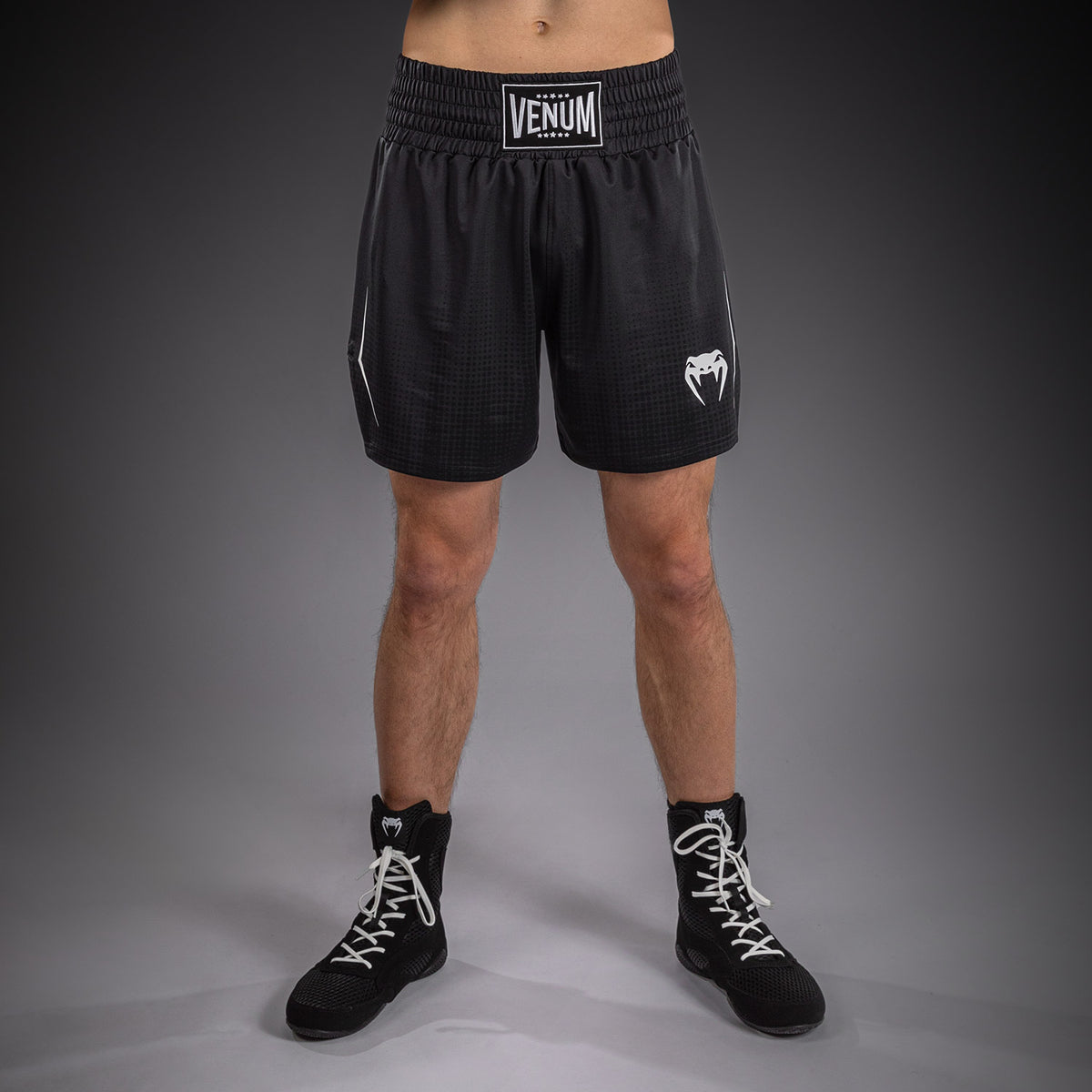 Short de Boxe Venum Stealth – Noir/Blanc - product-type_Shorts de boxe