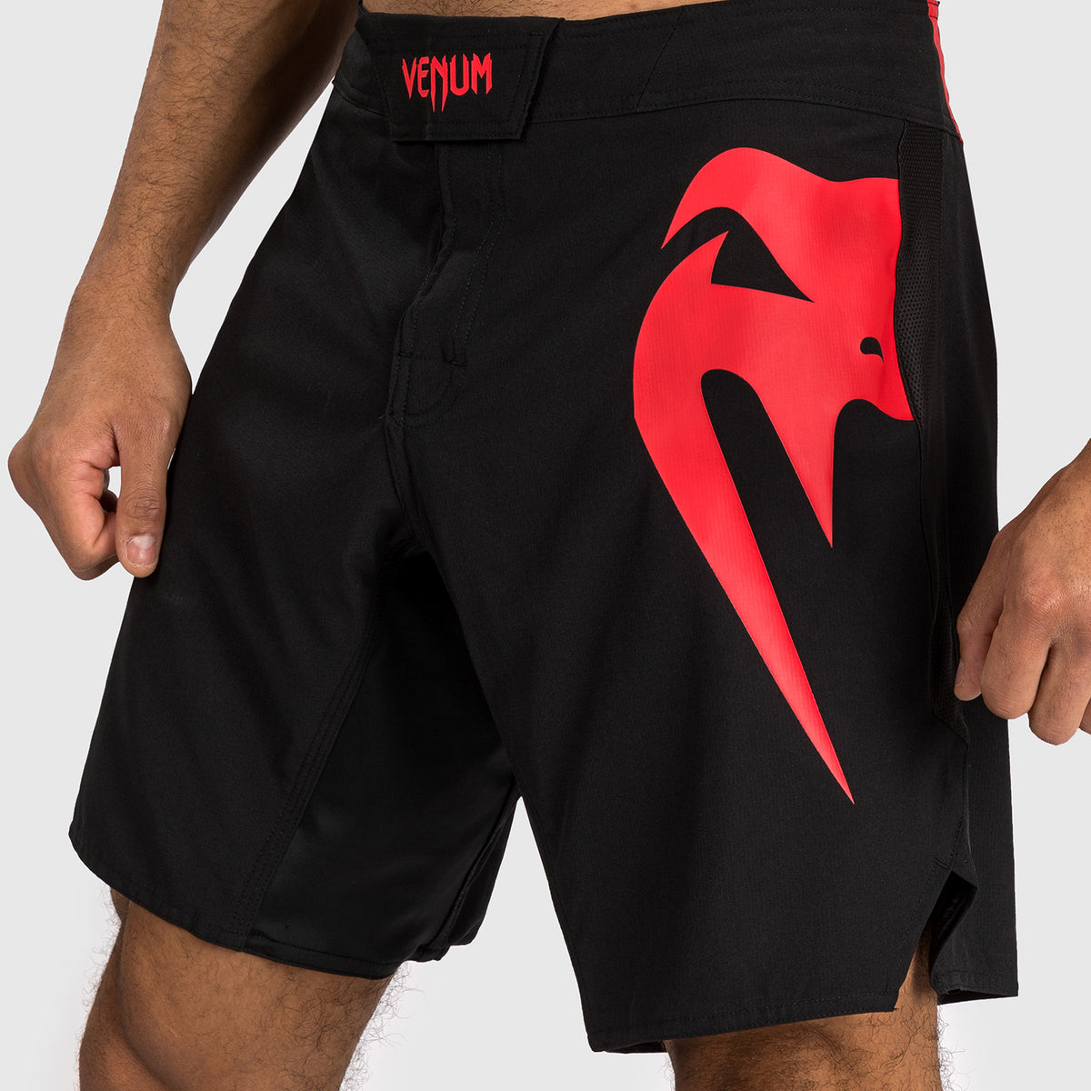Shorts de combat Venum Light 5.0 - Noir/Rouge - product-type_Shorts de MMA