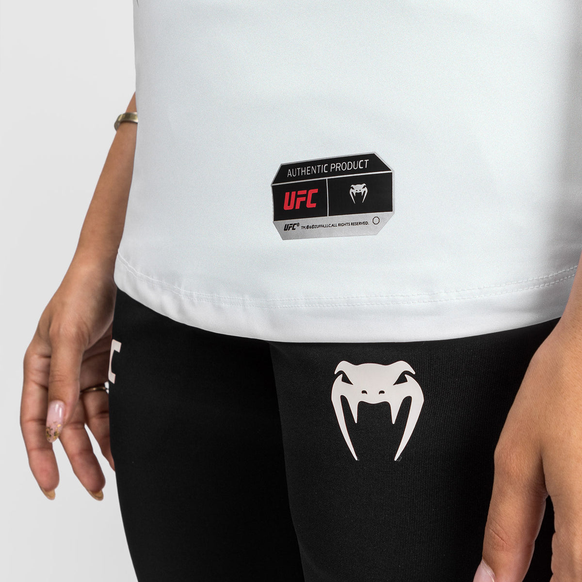 T-shirt Technique Femme UFC Venum Authentic Fight Night 2.0 - Blanc - product-type_T-Shirts Dry Tech