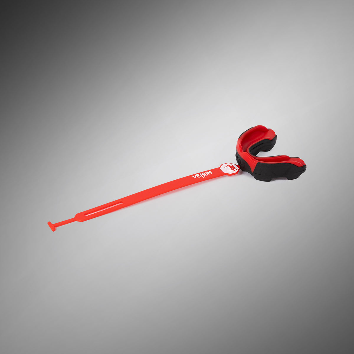 Protège-dents Venum Predator – Noir/Rouge avec sangle/sans sangle - product-type_Protège-lèvres