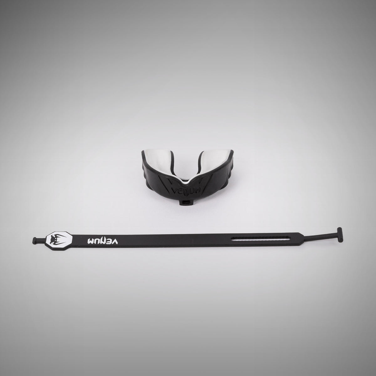 Protège-dents Venum Challenger avec/sans Sangles - Noir/Blanc - product-type_Protège-lèvres