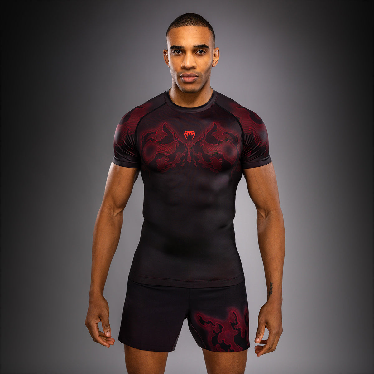 Rashguard à Manches Courtes Venum Spectre – Noir/Rouge - product-type_T-Shirts de Compression
