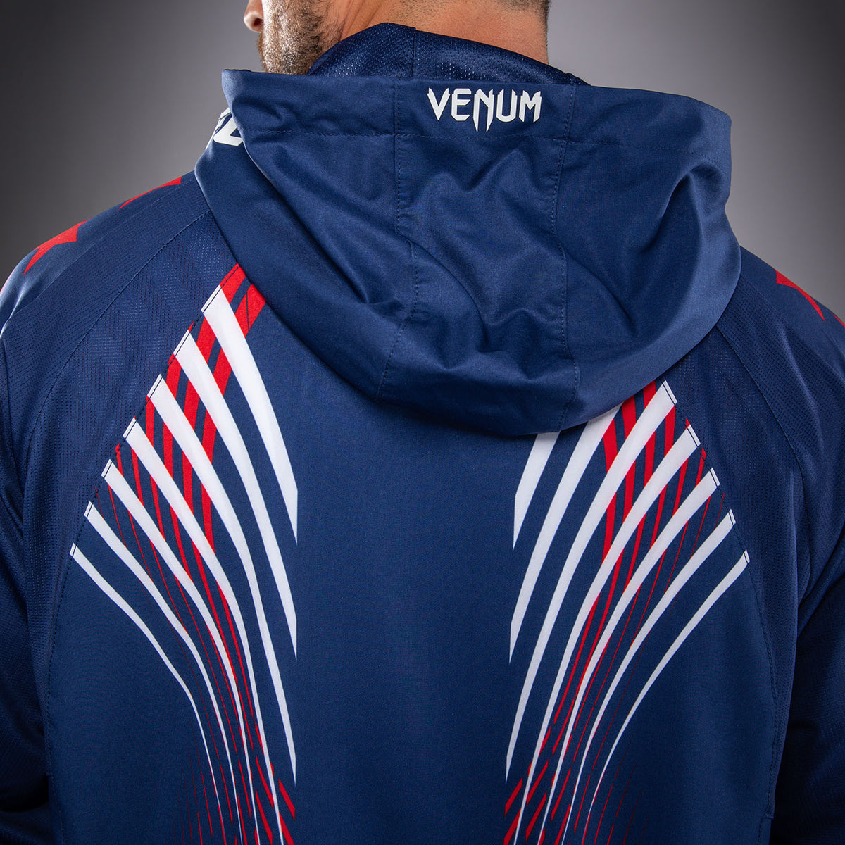 Official UFC Freedom 250 by Venum Authentic Fight Night Sweat à capuche Walkout pour homme - Bleu - product-type_Vestes