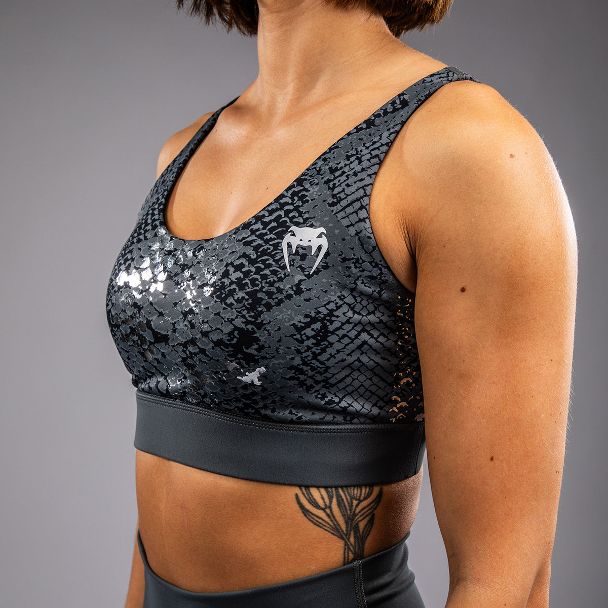 Brassière de sport pour Femmes Venum Amazonia - Gris foncé - product-type_Brassières de sport