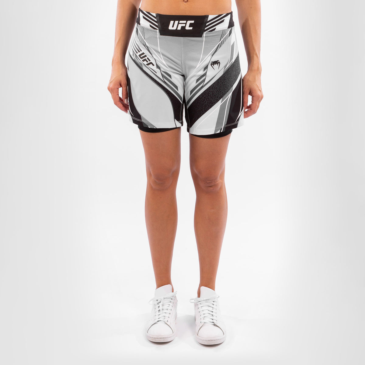 Fightshort Femme UFC Venum Authentic Fight Night - Coupe Longue - Blanc - product-type_Shorts de MMA