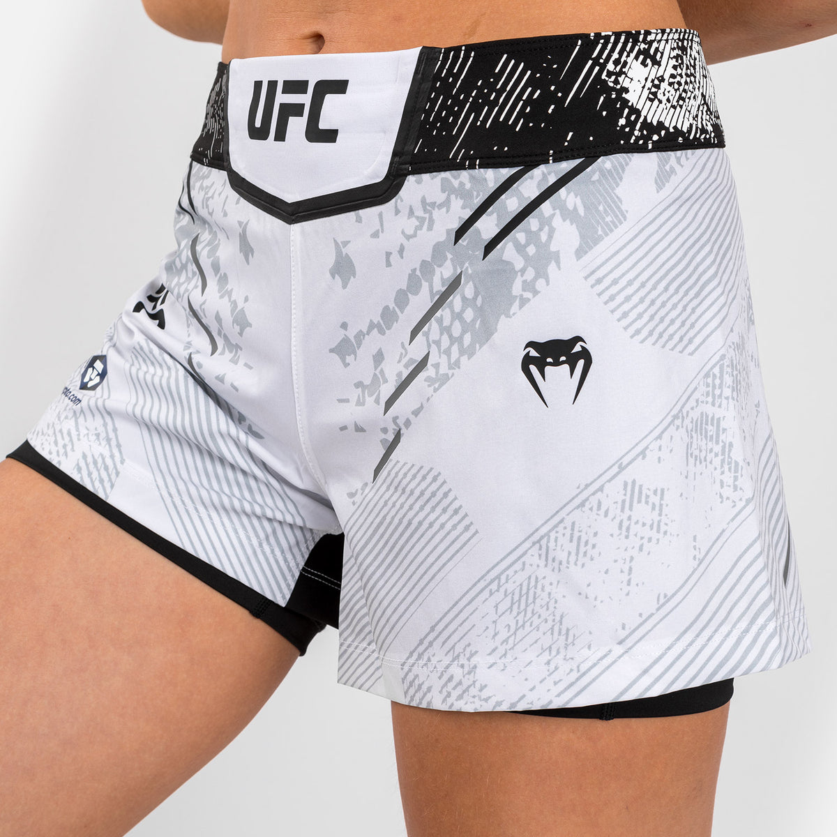 Short de Combat pour Femmes UFC Adrenaline by Venum Authentic Fight Night - Blanc - product-type_Shorts de MMA