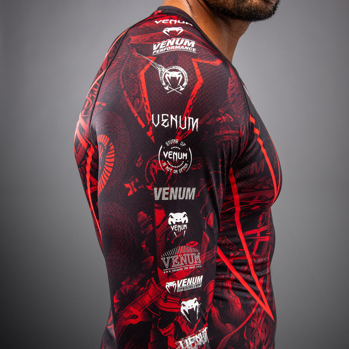 Rashguard à Manches Longues Venum 20th Anniversary - Noir/Rouge - product-type_T-Shirts de Compression