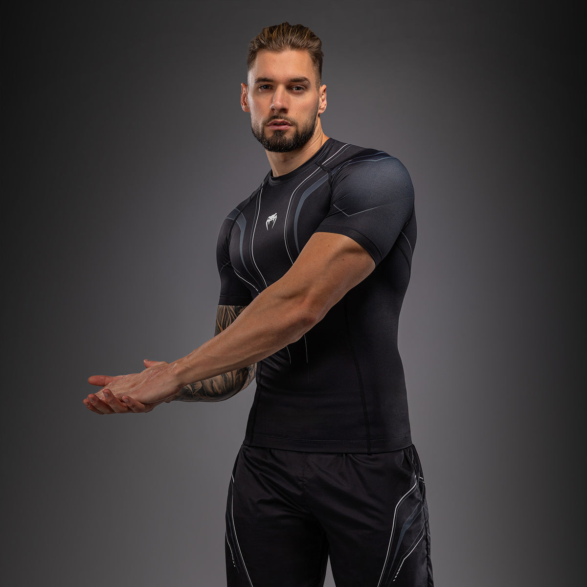 Rashguard à Manches Courtes Venum Streamline – Noir/Blanc - product-type_T-Shirts de Compression