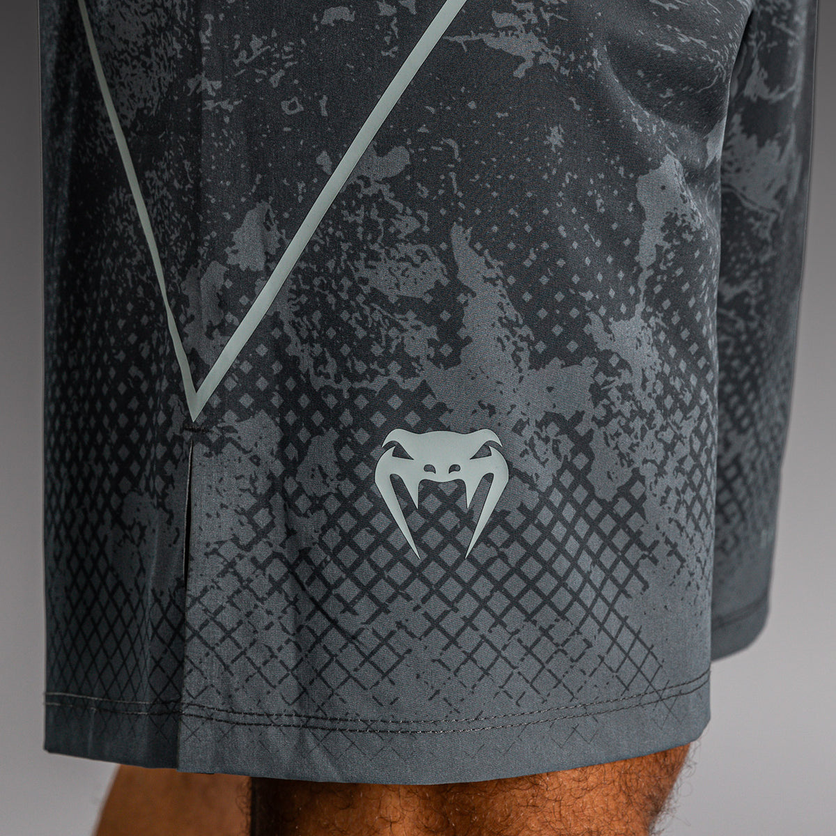 Short de Combat Venum x Batman - Gris - product-type_Shorts de MMA