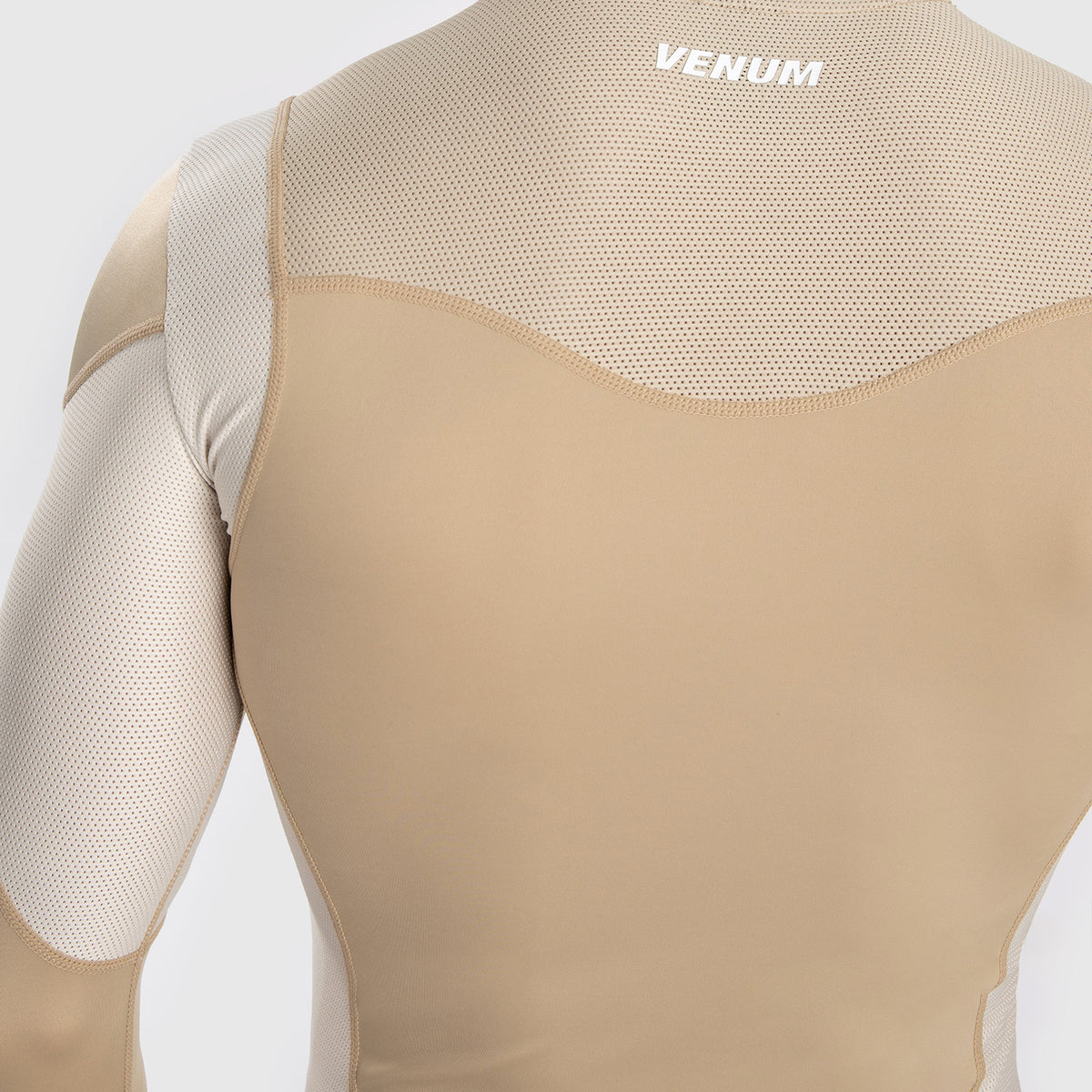 Rashguard À Manches Longues pour Hommes Venum Tempest - Beige/Sable - product-type_T-Shirts de Compression