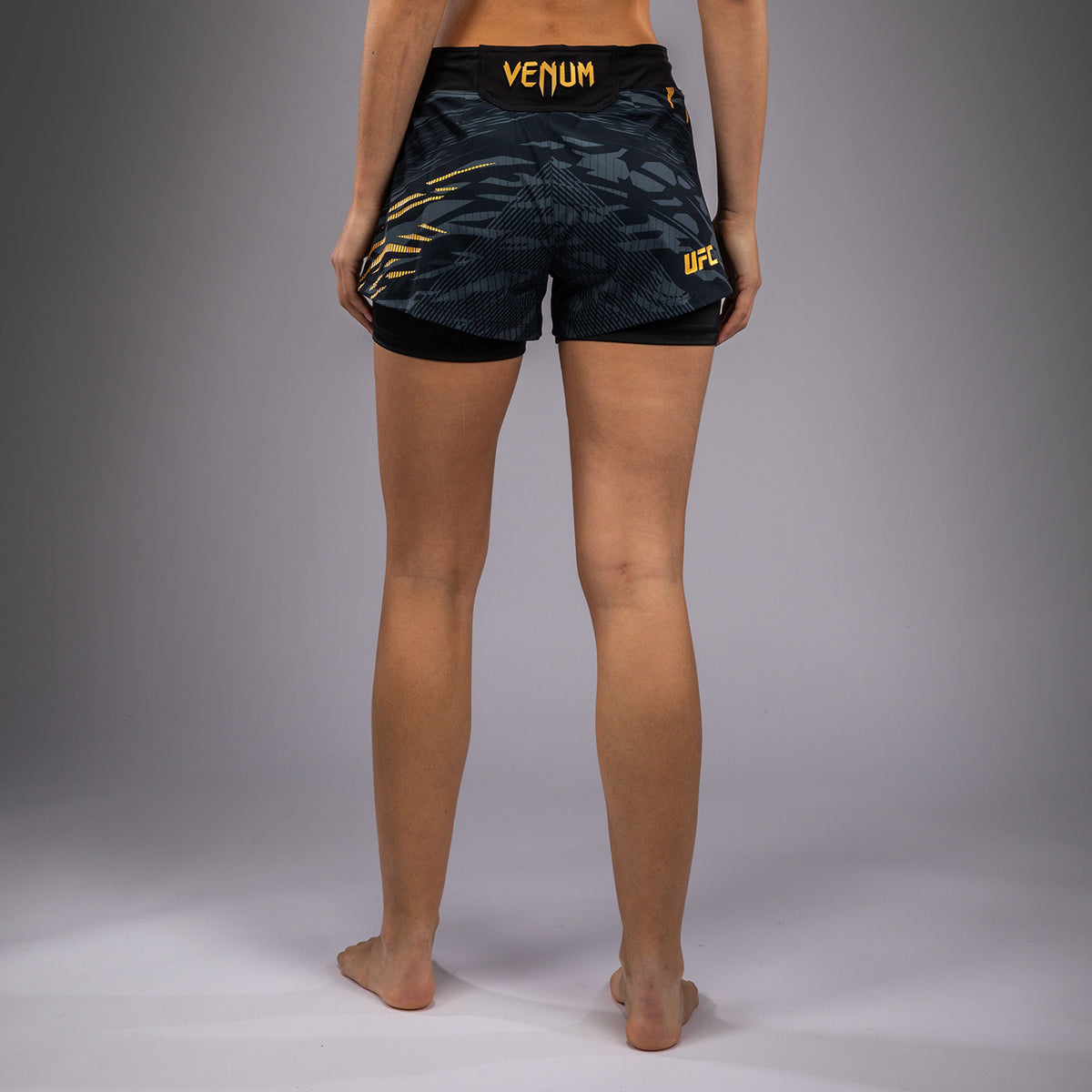 Shorts de Combat pour Femmes UFC Fusion by Venum Authentic Fight Night - Champion - product-type_Shorts de MMA