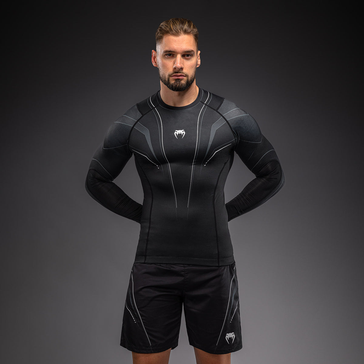 Rashguard à Manches Longues Venum Streamline – Noir/Blanc - product-type_T-Shirts de Compression
