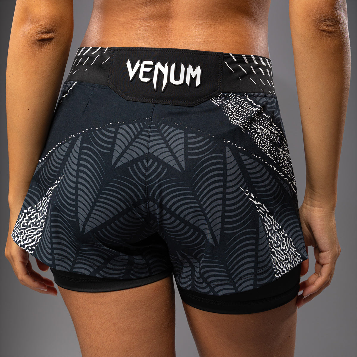 Short de combat coupe courte Femme Personnalisé UFC Zenith by Venum Authentic Fight Night - Noir - product-type_Shorts de MMA