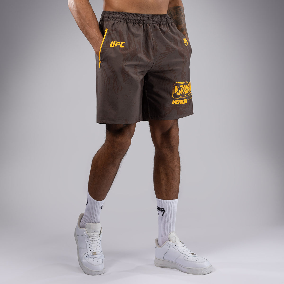 Shorts Performance pour Hommes UFC Fusion by Venum Fight Week - Marron Terrestre - product-type_Shorts de training