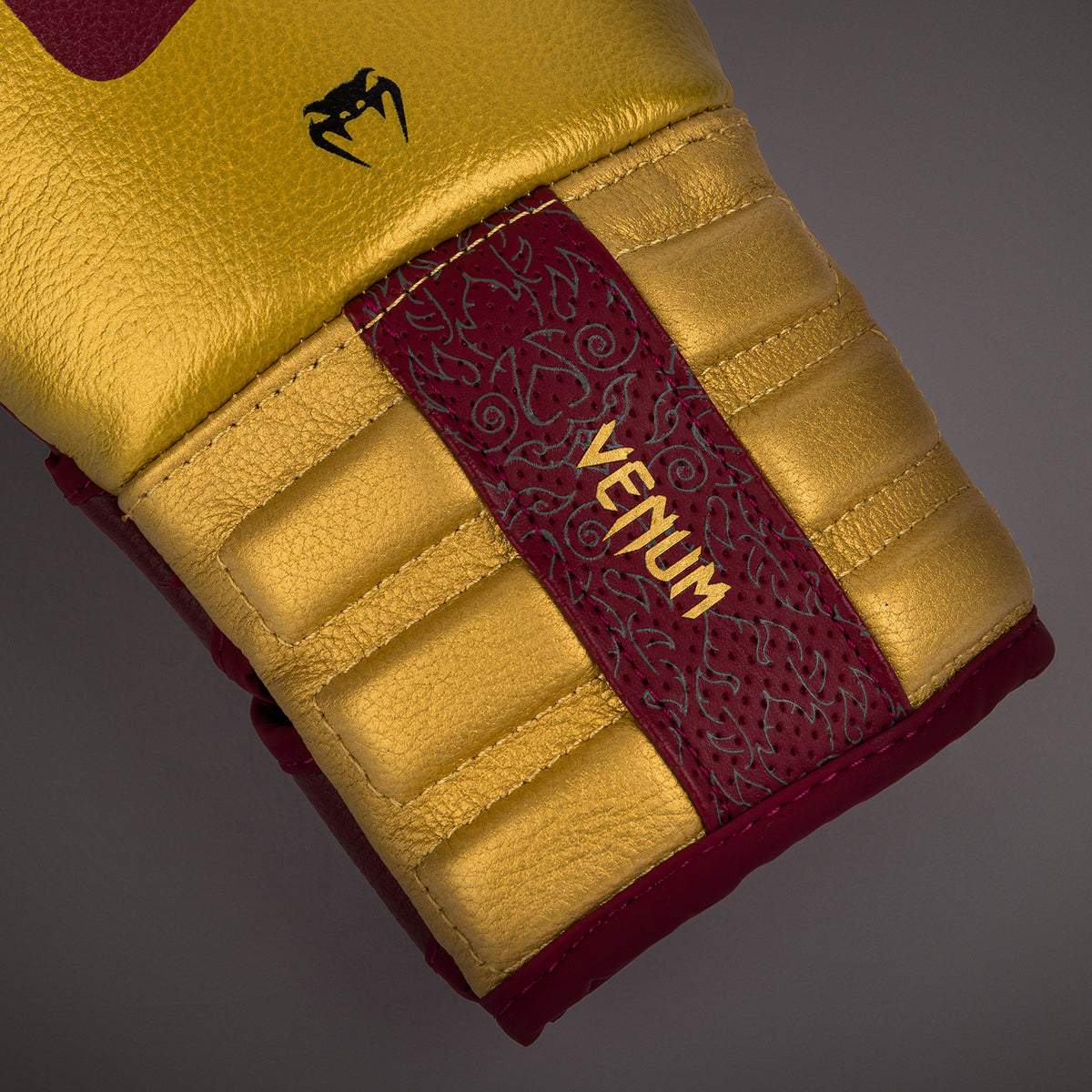 Gants de Boxe Venum Reverso - Rouge Cerise/Or - product-type_Gants de boxe