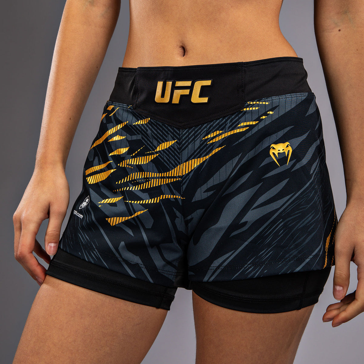Shorts de Combat pour Femmes UFC Fusion by Venum Authentic Fight Night - Champion - product-type_Shorts de MMA