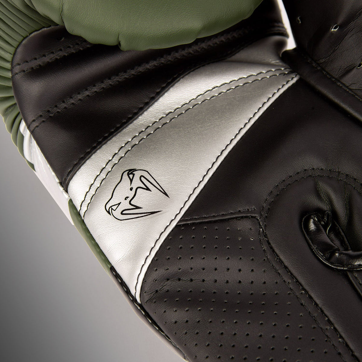 Gants de Boxe Venum Elite Evo - Kaki/Argent - product-type_Gants de boxe