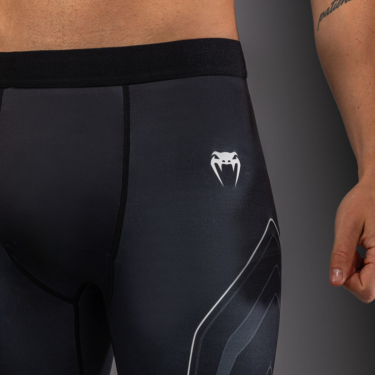 Short de Compression Venum Streamline – Noir/Blanc - product-type_Shorts de compression