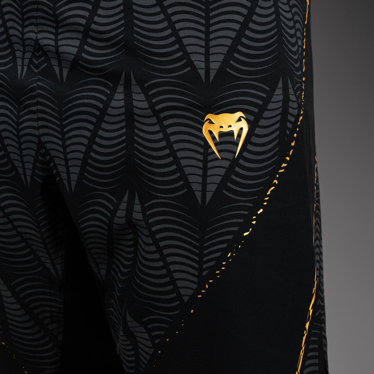 Short de combat coupe longue Homme Personnalisé UFC Zenith by Venum Authentic Fight Night - Champion - product-type_Shorts de MMA