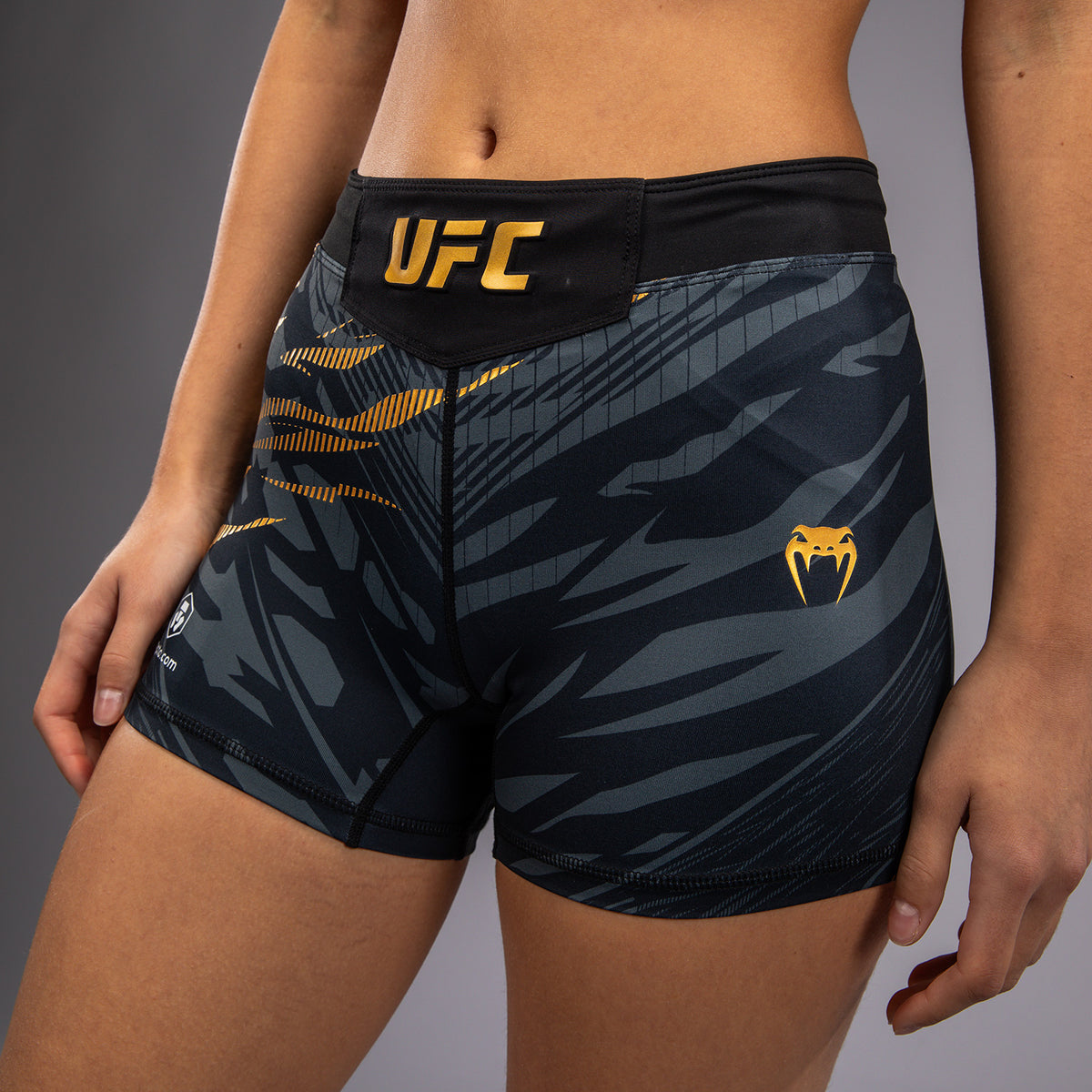 Short de compression pour Femmes UFC Fusion by Venum Authentic Fight Night - Coupe Courte - Champion - product-type_Shorts de compression
