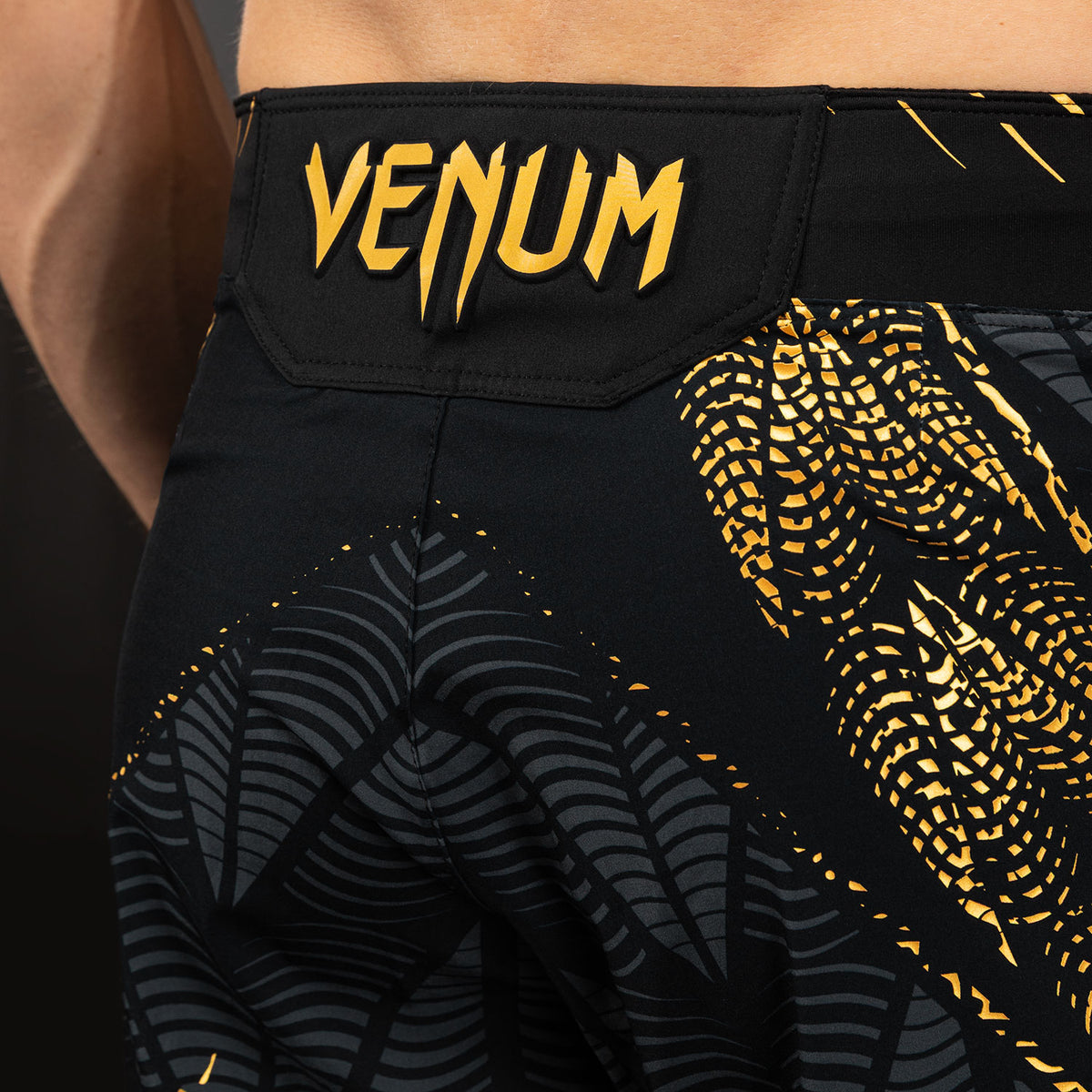 Short de combat coupe longue Homme Personnalisé UFC Zenith by Venum Authentic Fight Night - Champion - product-type_Shorts de MMA