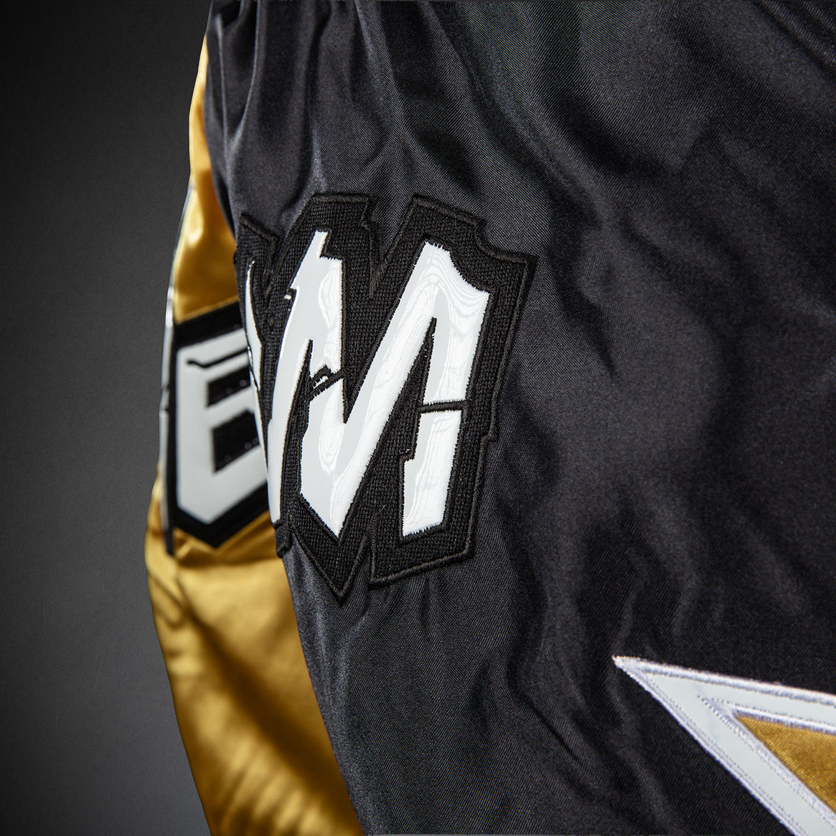 Short de Muay Thai Venum Inferno 2.0 - Noir/Or - product-type_Shorts de Muay Thai