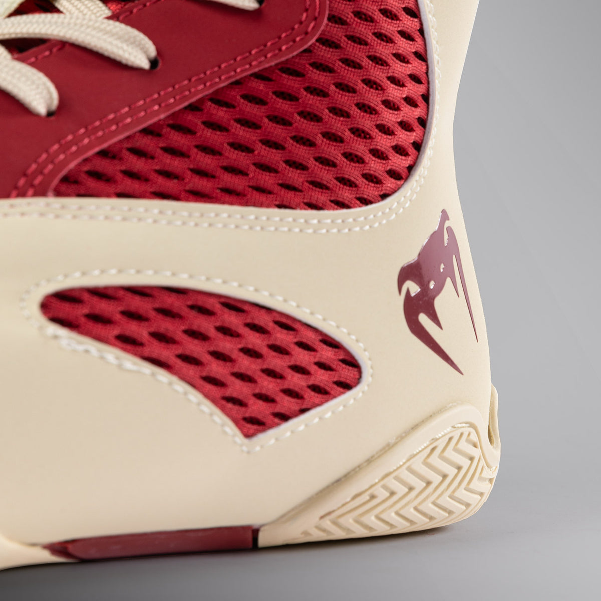 Chaussures de Boxe Venum Contender - Rouge Rubis/Ivoire - product-type_Chaussures de boxe