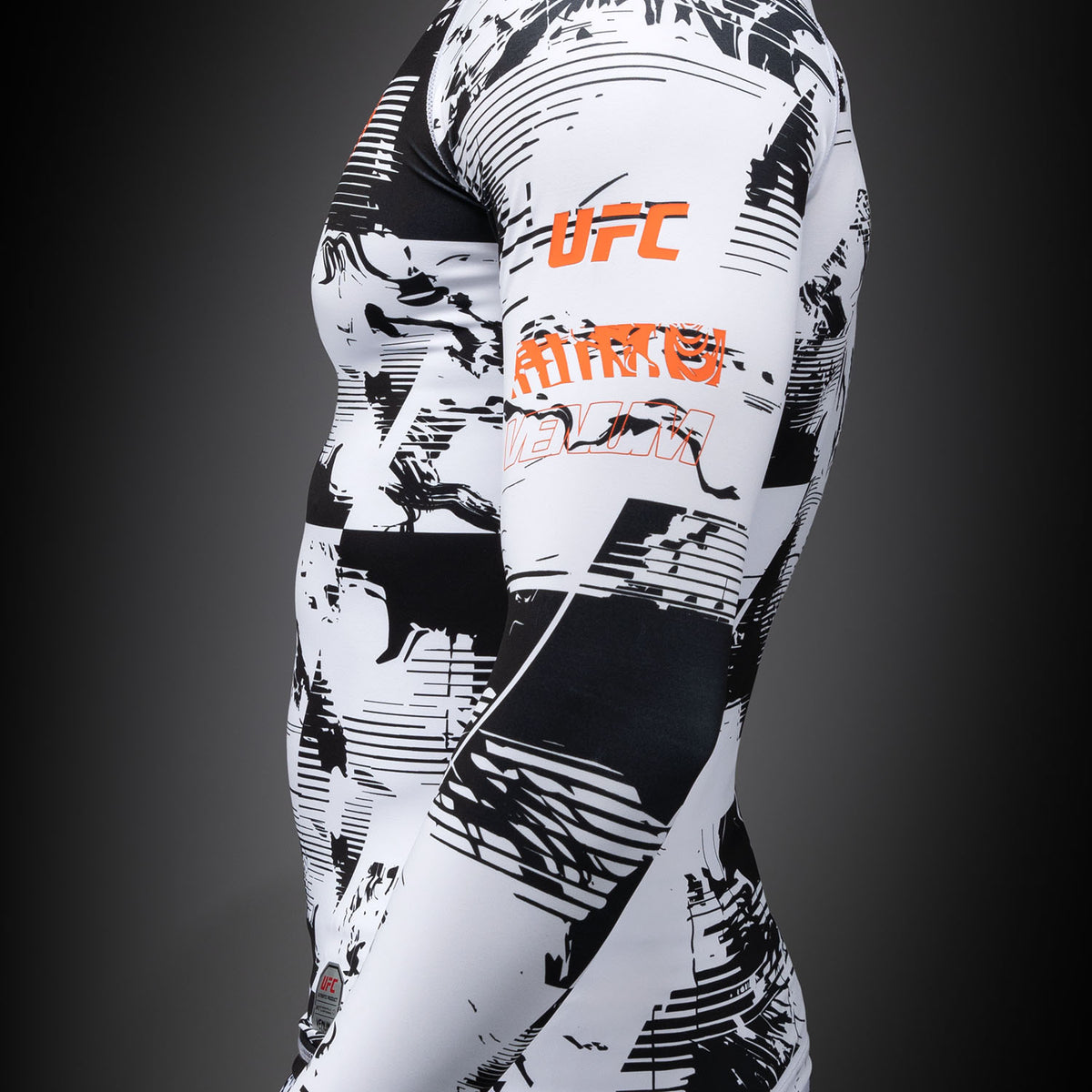 Rashguard manches longues Performance Homme UFC Zenith by Venum Authentic Fight Week - Blanc - product-type_T-Shirts de Compression