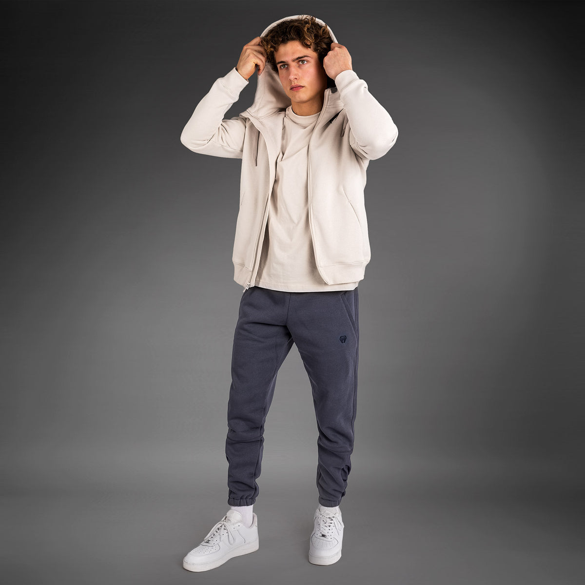 Sweatshirt Zippé à Capuche Venum Strikeland - Greige - product-type_Vestes