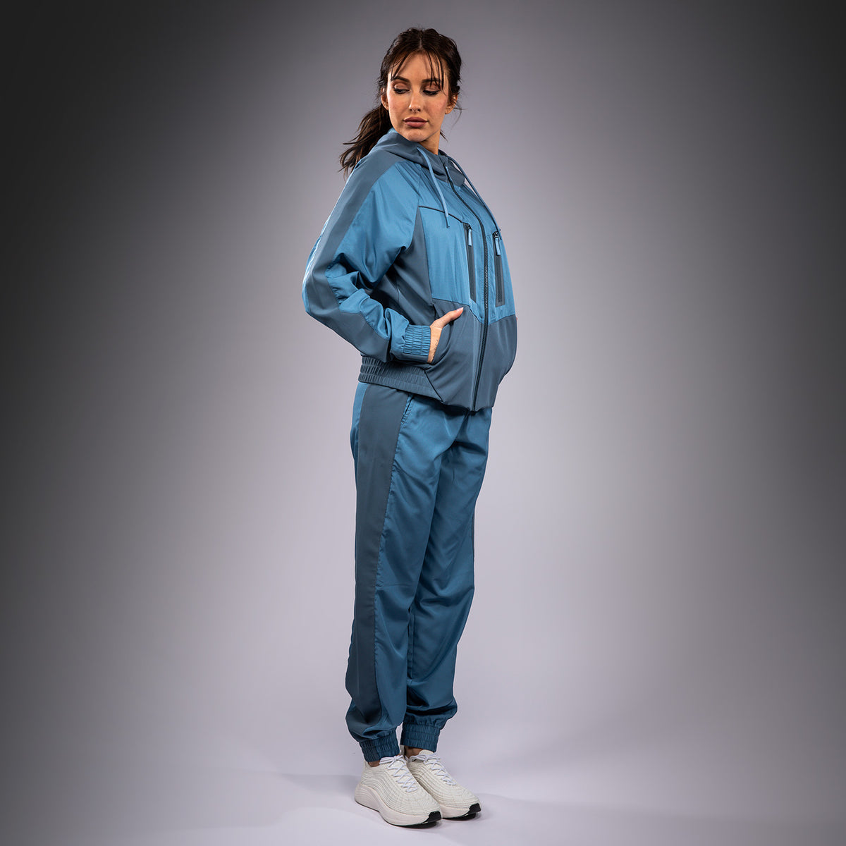 Vestes de survêtement Venum Femmes Laser 3.0 - Bleu - product-type_Vestes
