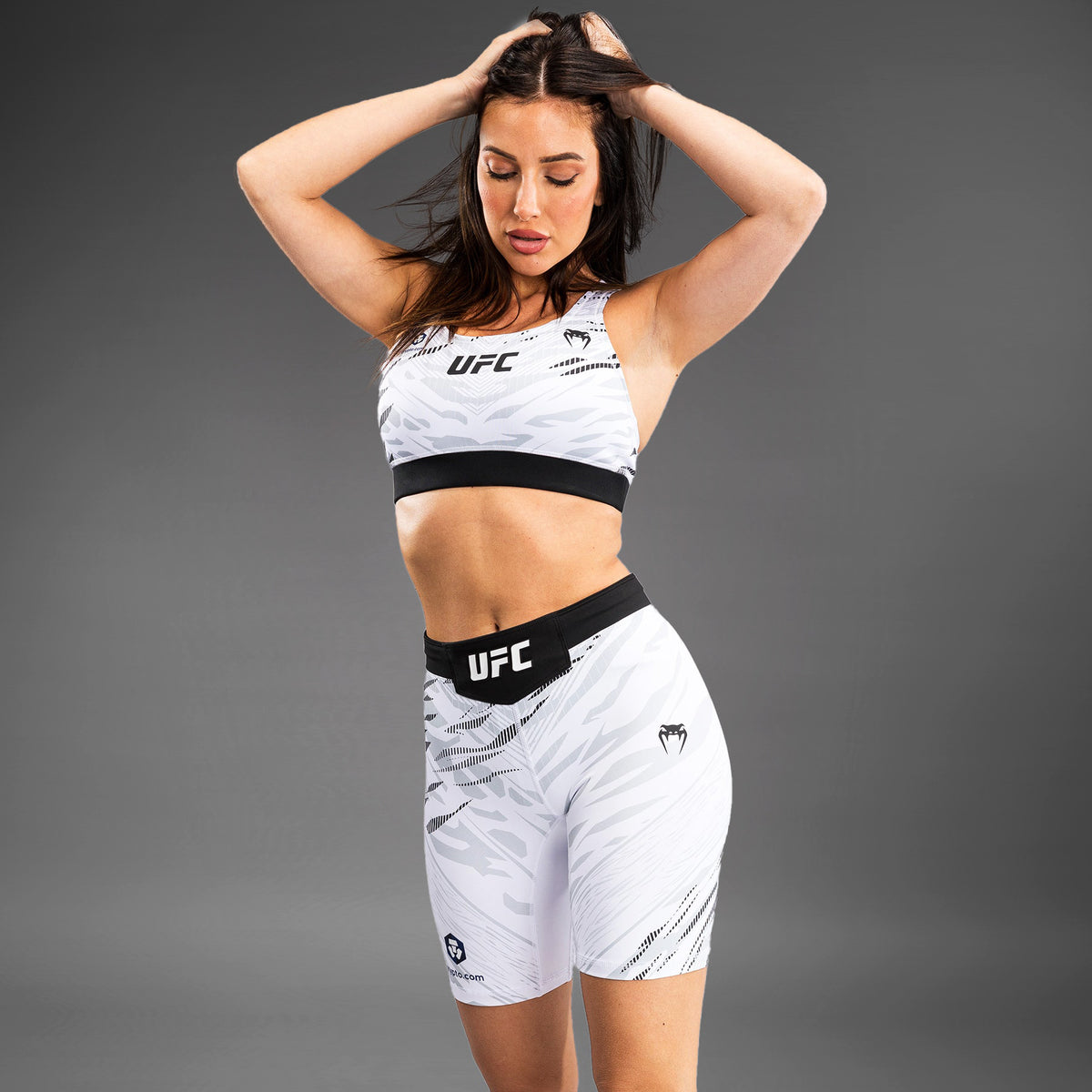 Short de compression pour Femmes UFC Fusion by Venum Authentic Fight Night - Coupe Longue - Blanc - product-type_Shorts de compression