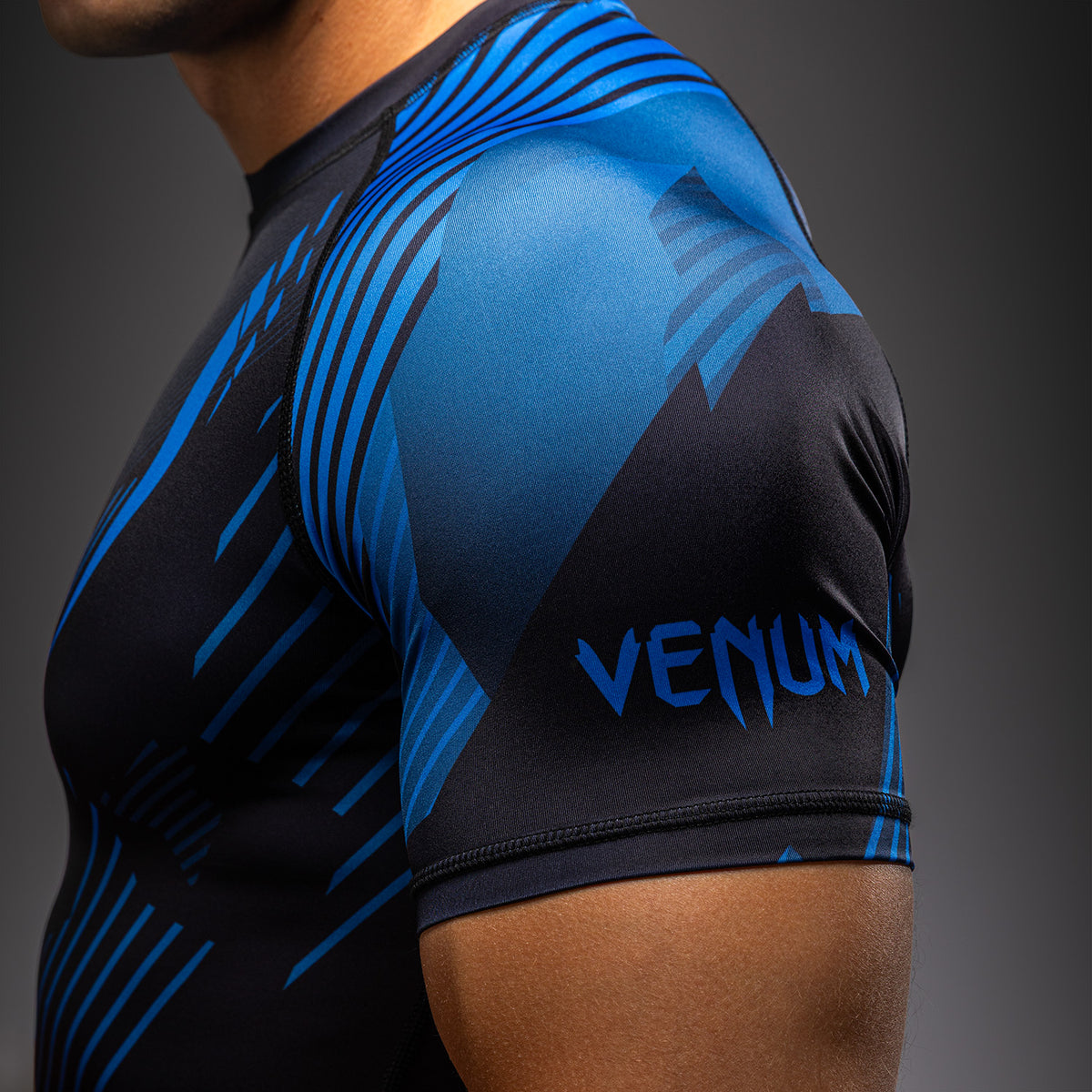 Rashguard à Manches Courtes Venum No-Gi 6.0 - Noir/Bleu - product-type_T-Shirts de Compression
