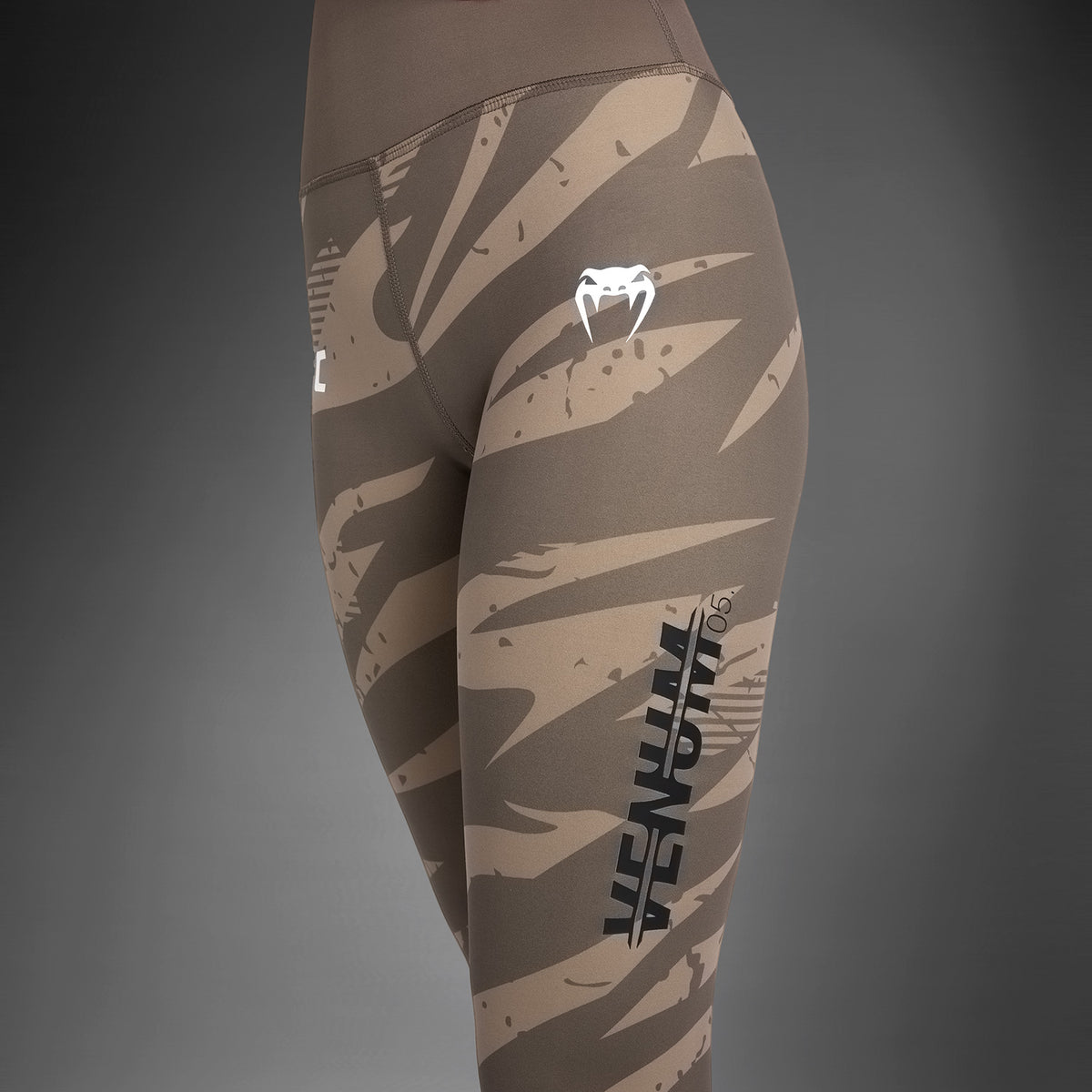Legging pour Femmes UFC Adrenaline by Venum Fight Week Performance - Desert Camo - product-type_Leggings