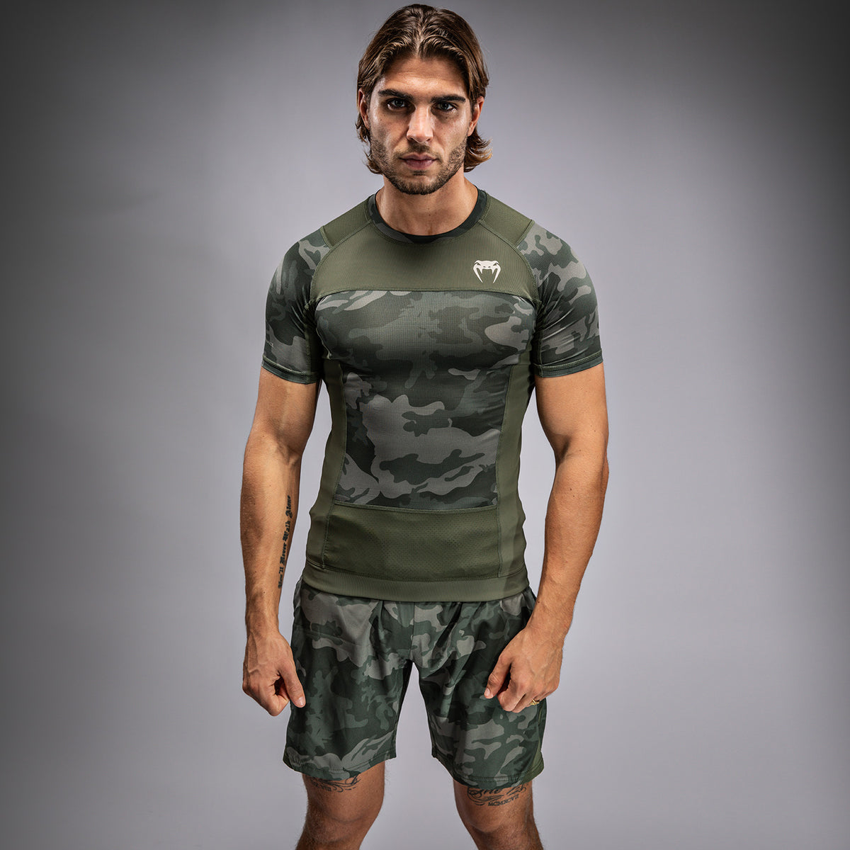 Rashguard à Manches Courtes Venum G-Fit Air pour Hommes - Camo Militaire - product-type_T-Shirts de Compression