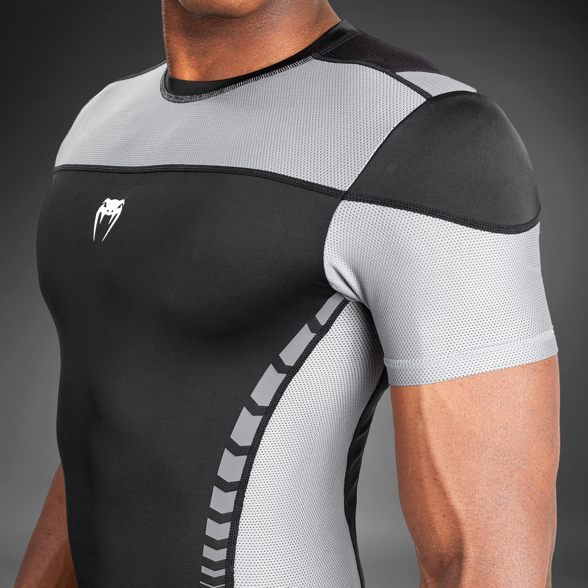 Rashguard À Manches Courtes pour Hommes Venum Tempest - Noir/Gris - product-type_T-Shirts de Compression