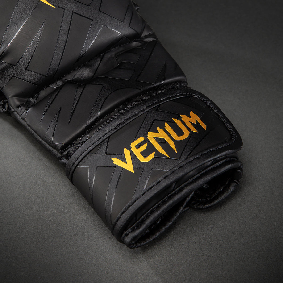 Gants de Sparring Venum Contender 1.5 XT 3D - Noir/Or - product-type_Gants de MMA