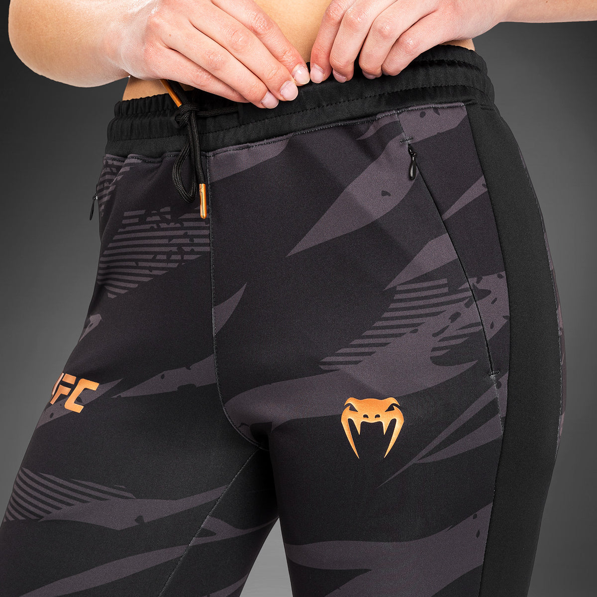 Pantalon pour Femmes UFC Adrenaline by Venum Fight Week - Urban Camo - product-type_Pantalons de jogging