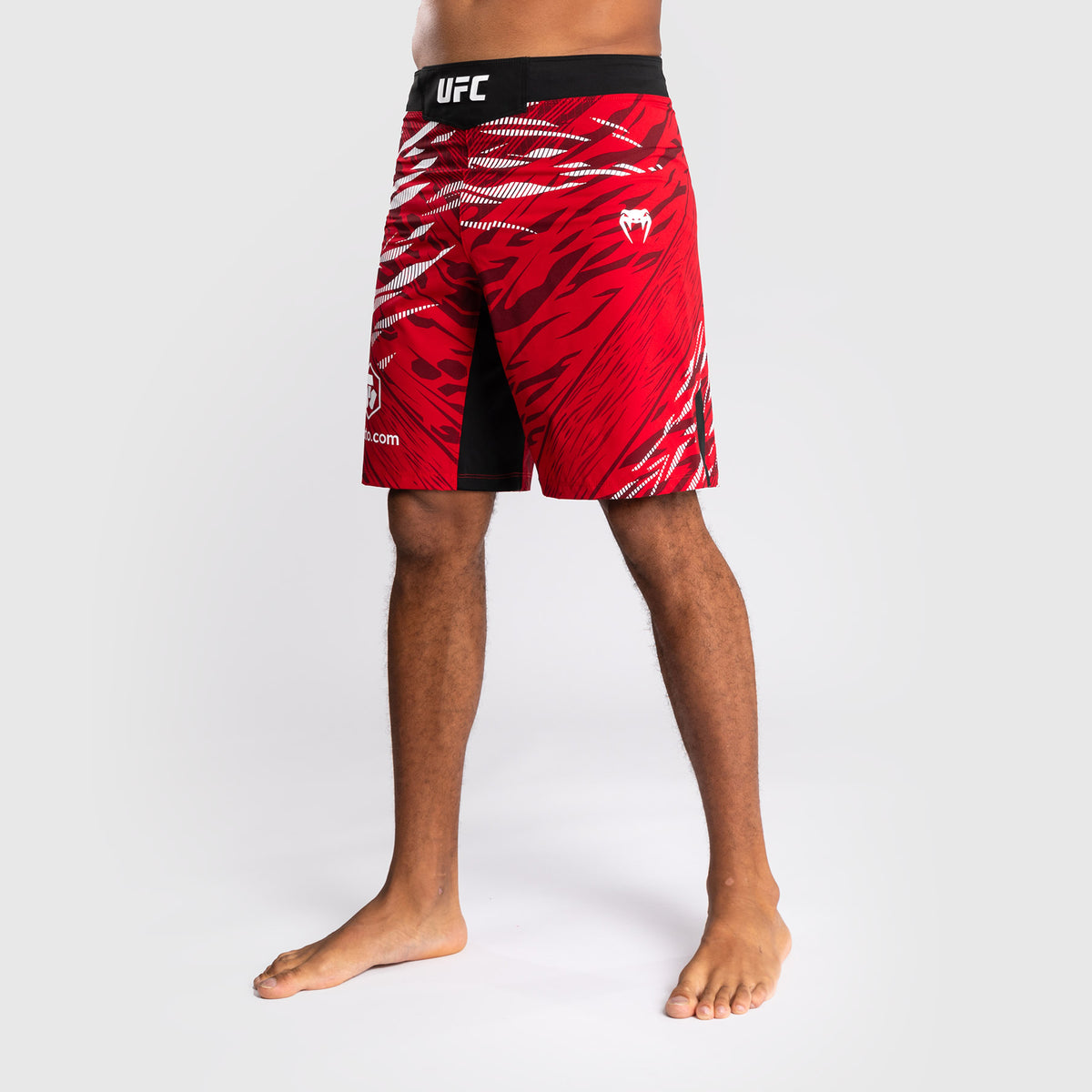 Shorts de Combat pour Hommes UFC Fusion by Venum Personnalisé Authentic Fight Night - Coupe Longue - Rouge - product-type_Shorts de MMA