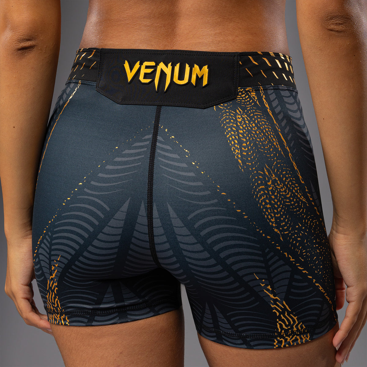 Short de compression coupe courte Femme UFC Zenith by Venum Authentic Fight Night - Champion - product-type_Shorts de compression