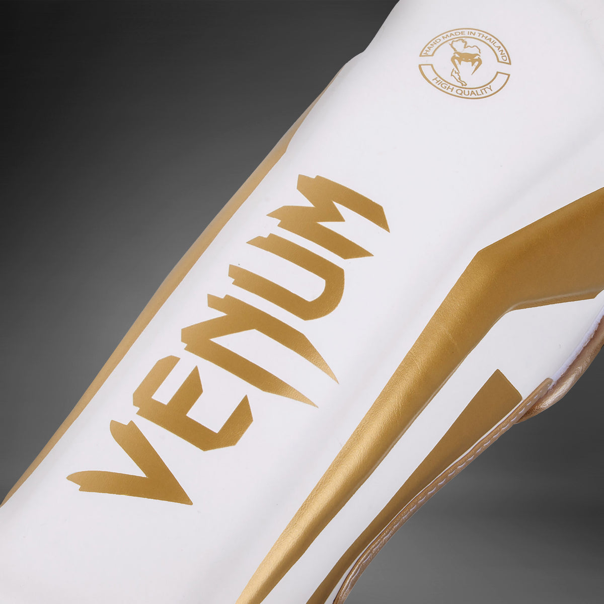 Protège-tibias Venum Elite - Blanc/Doré - product-type_Protège-tibias