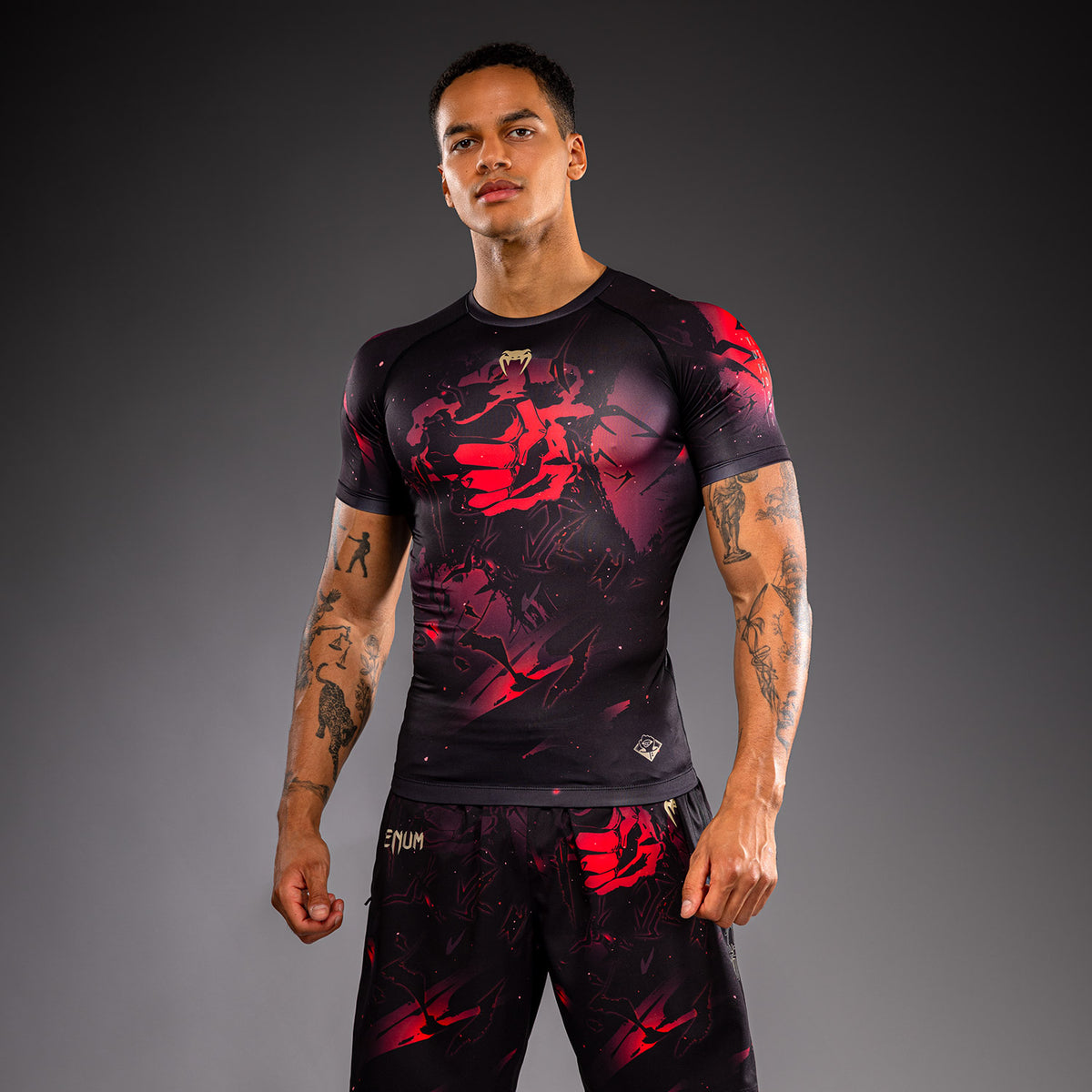 Rashguard à Manches Courtes Itadori Jujutsu Kaisen x Venum – Noir/Rouge - product-type_T-Shirts de Compression
