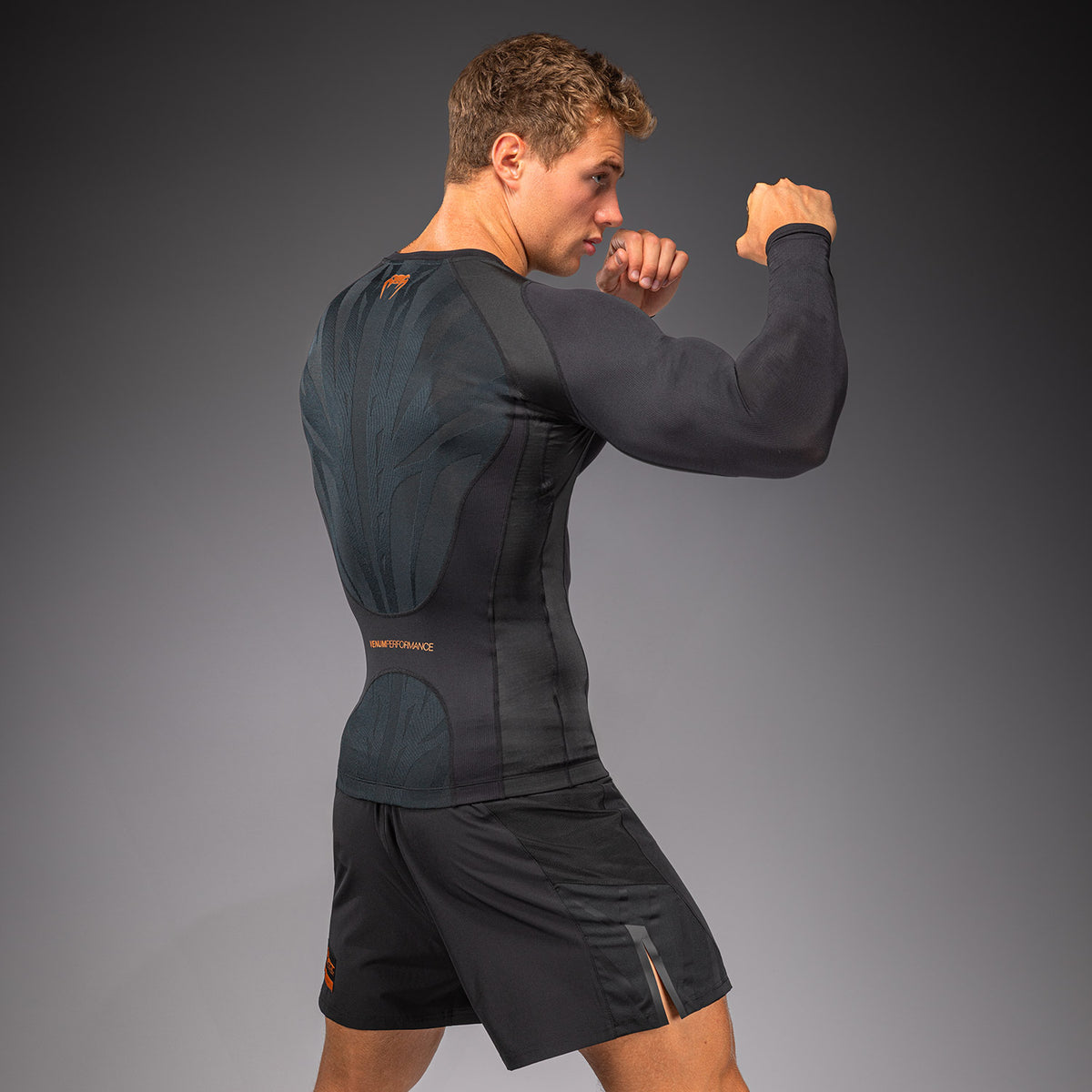 Rashguard manches longues Venum G-Fit Revolution - Noir/Cuivre - product-type_T-Shirts de Compression