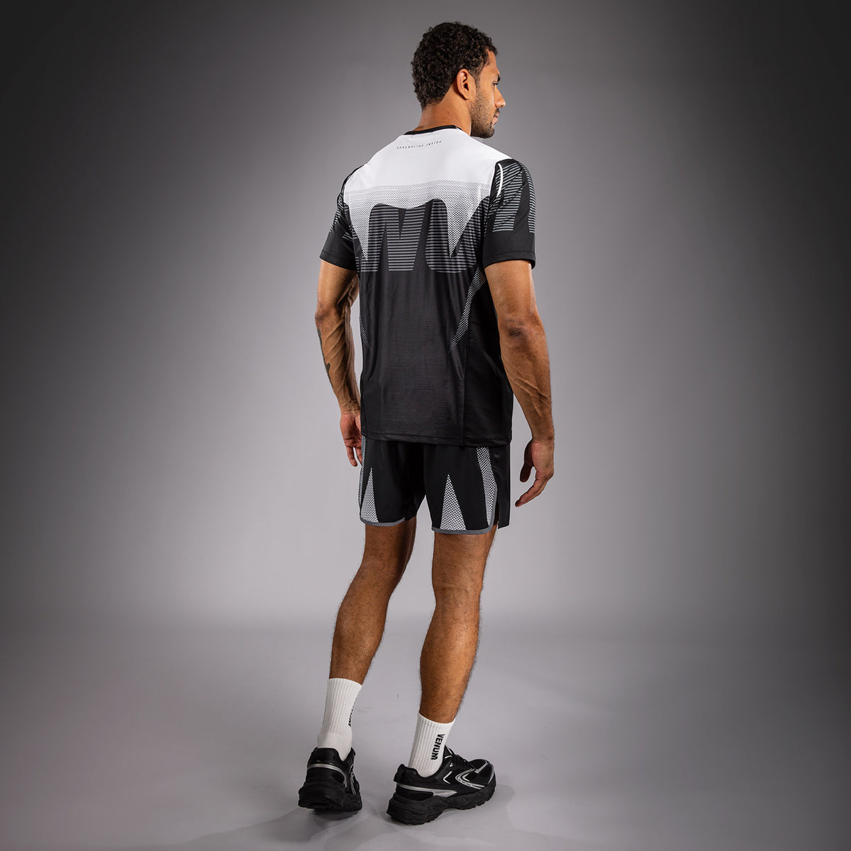 T-shirt Venum Adrenaline Dry Tech – Noir/Gris Argenté - product-type_T-Shirts Dry Tech