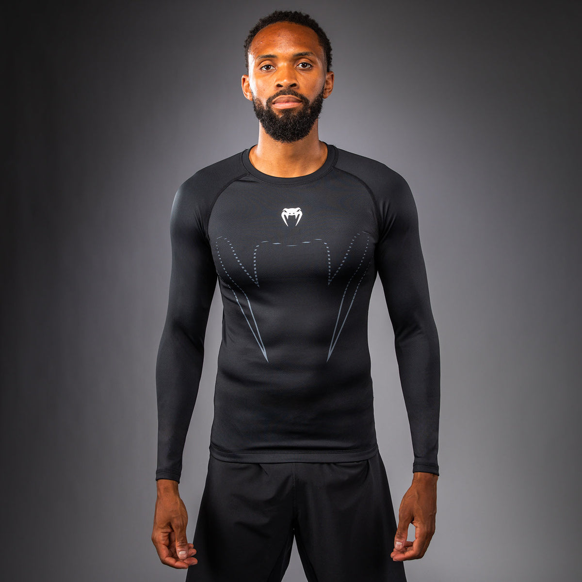 Rashguard à Manches Longues Venum Edge – Noir/Sable - product-type_T-Shirts de Compression