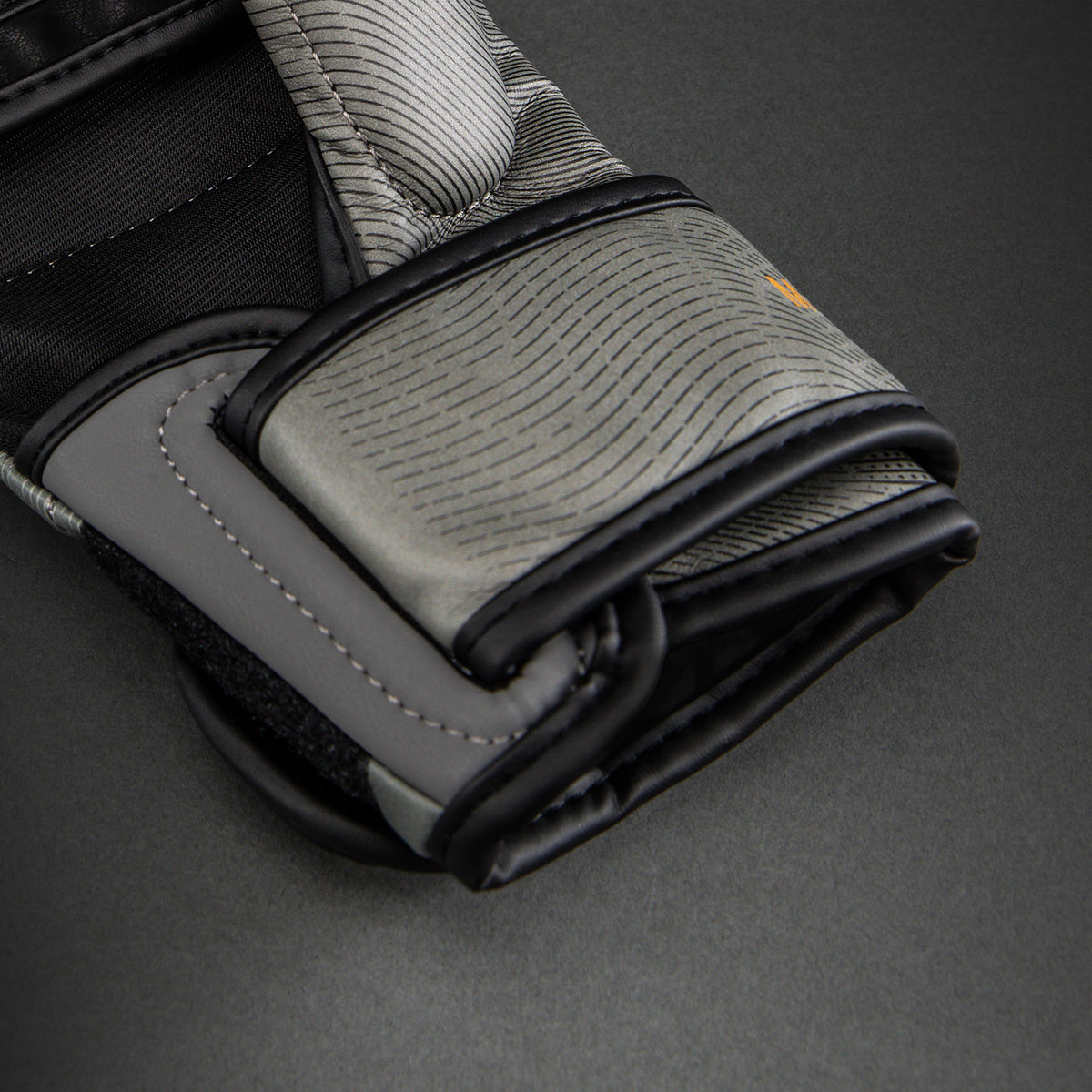 Gants de sparring Venum Galactic 3.0 - Noir/Or - product-type_Gants de MMA
