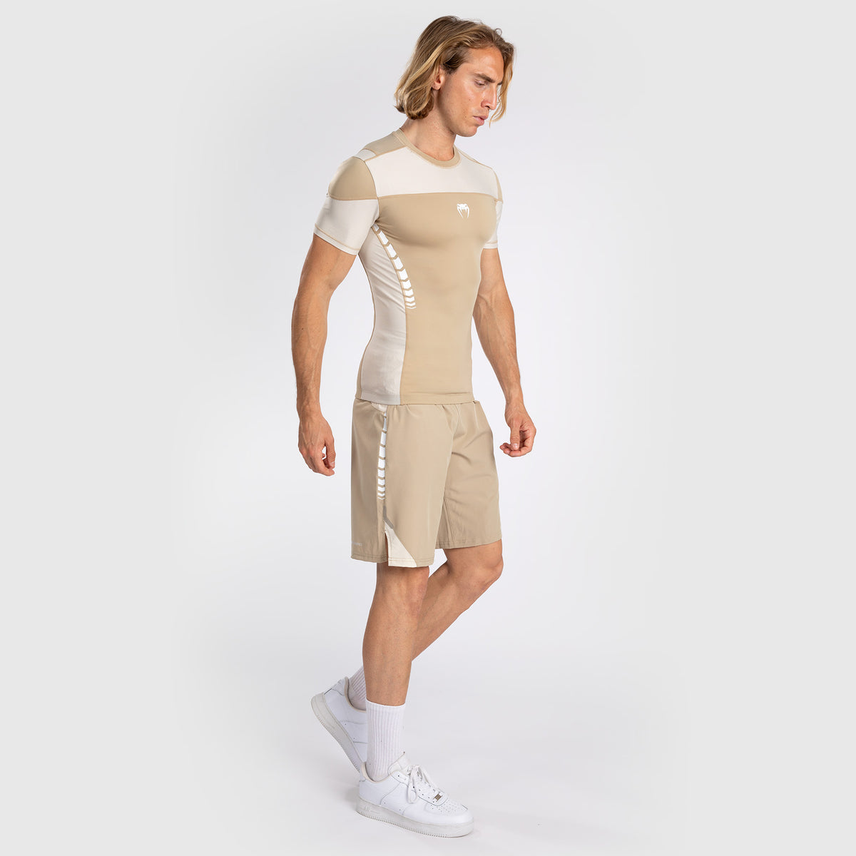Rashguard À Manches Courtes pour Hommes Venum Tempest - Beige/Sable - product-type_T-Shirts de Compression