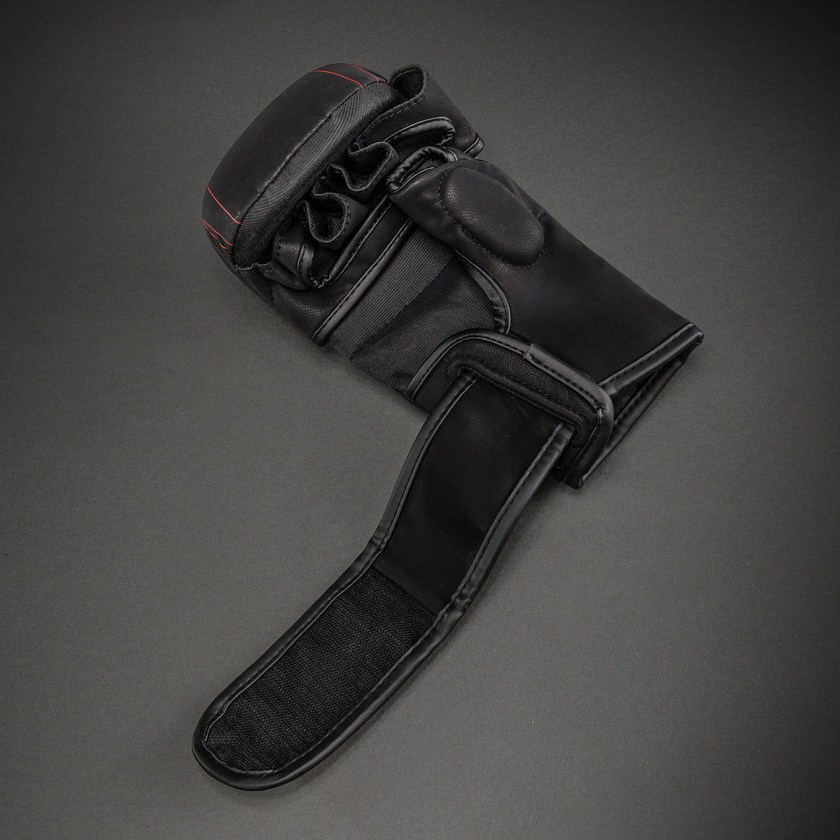 Gants de sparring MMA Venum Amazonia Reborn - Noir/Rouge - product-type_Gants de MMA