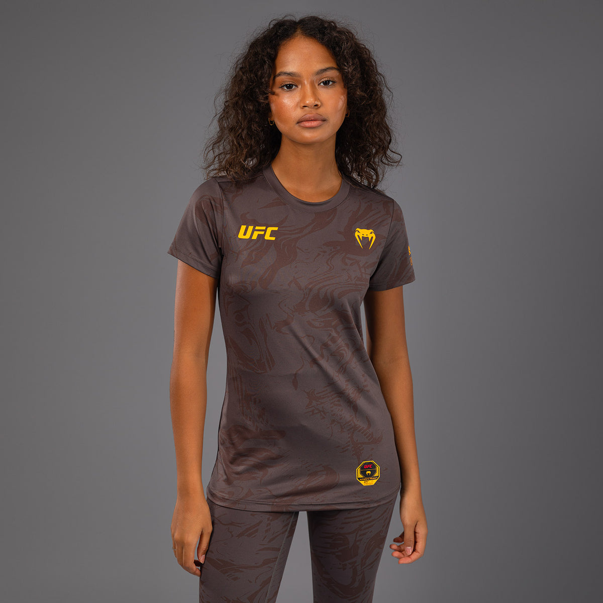 T-shirt Dry-Tech pour Femmes UFC Fusion by Venum Fight Week - Marron Terrestre - product-type_T-Shirts Dry Tech